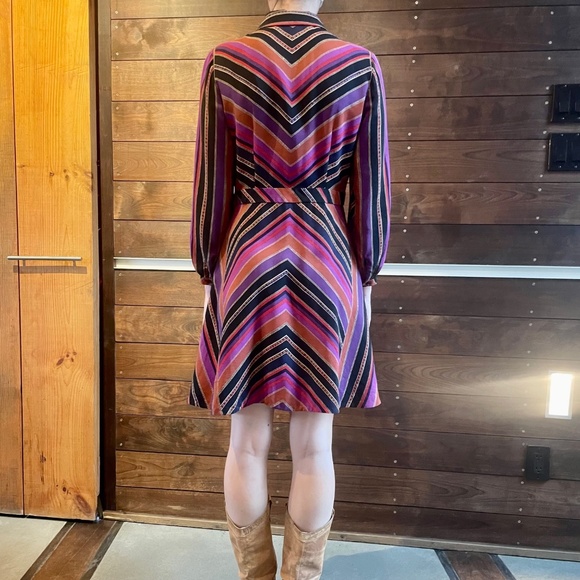 Wow! Diane Von Furstenberg ‘Chrissie’ wool & silk flare bottom retro style dress - Picture 2 of 15